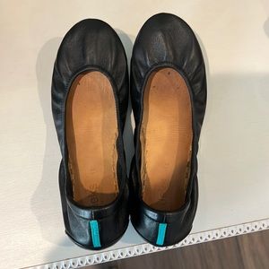 Black Tieks